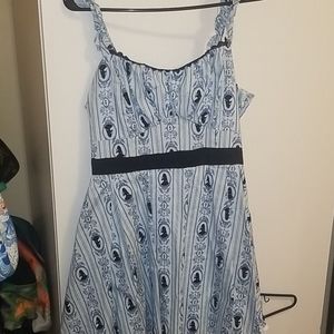 DISNEY Alice in Wonderland dress